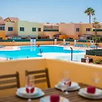 Delfines By Holidays Апартаменты Коральео